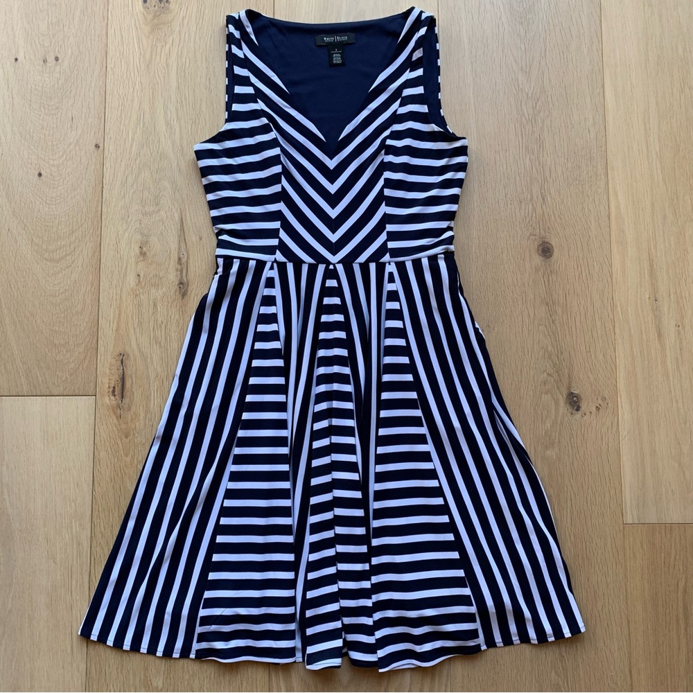 White House Black Market Navy and White Sleeveless Striped Dress in Size 2